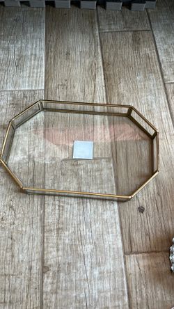 Glass organizer