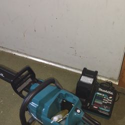 MAKITA 40V XGT 18 CHAIN SAW KIT 