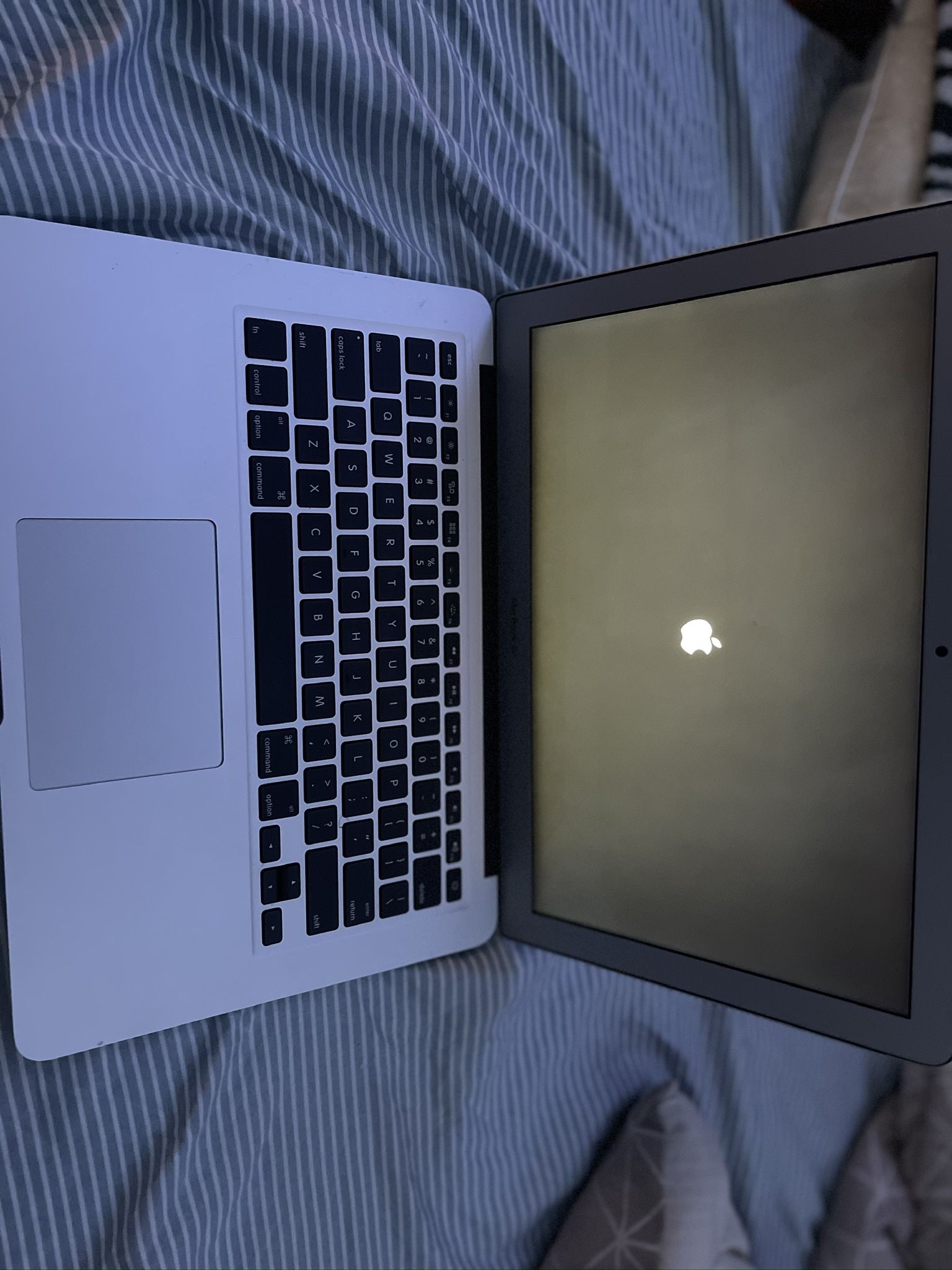 Apple MacBook Air