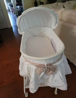 Beautiful Bassinet With Storage