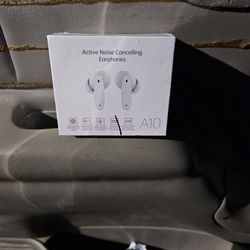Earbuds 