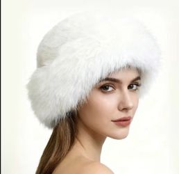 New Women's Elegant White Bucket Winter Hat, Faux Fur Trendy Fuzzy Warm 