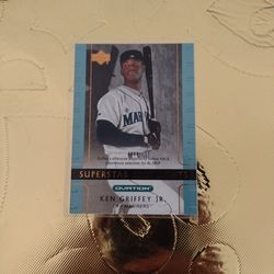 2002 UPPER DECK OVATION MLB KEN GRIFFEY JR for Sale in