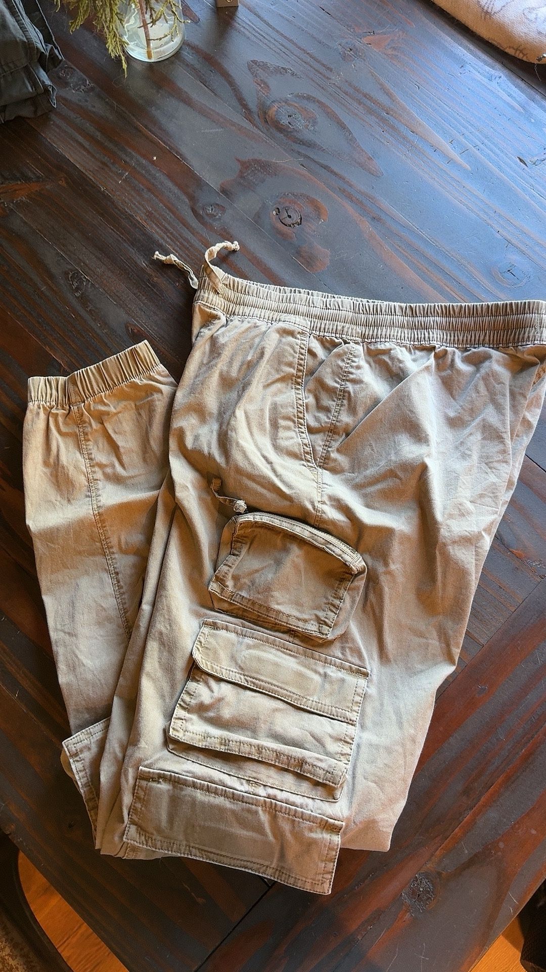 ABERCOMBIE KIDS CARGO JOGGER BOYS SIZE 13/14