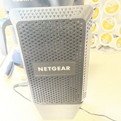 Cm 600 Net gear Router