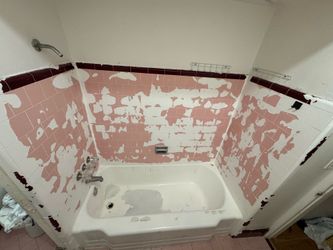 Cast Iron Tub & Tile Walls Reglaze