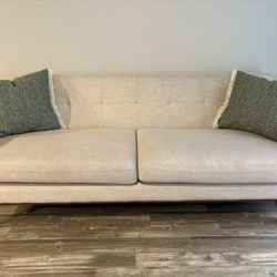 Couch / Sofa
