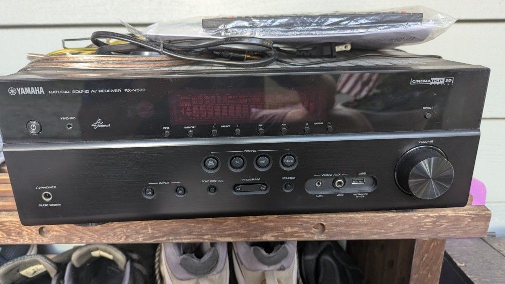 AV RECEIVER Yamaha RX-V573