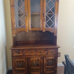 Vitrina China Cabinet