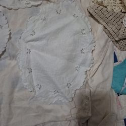 3 Vintage Table Linens
