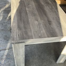 Dining table grey