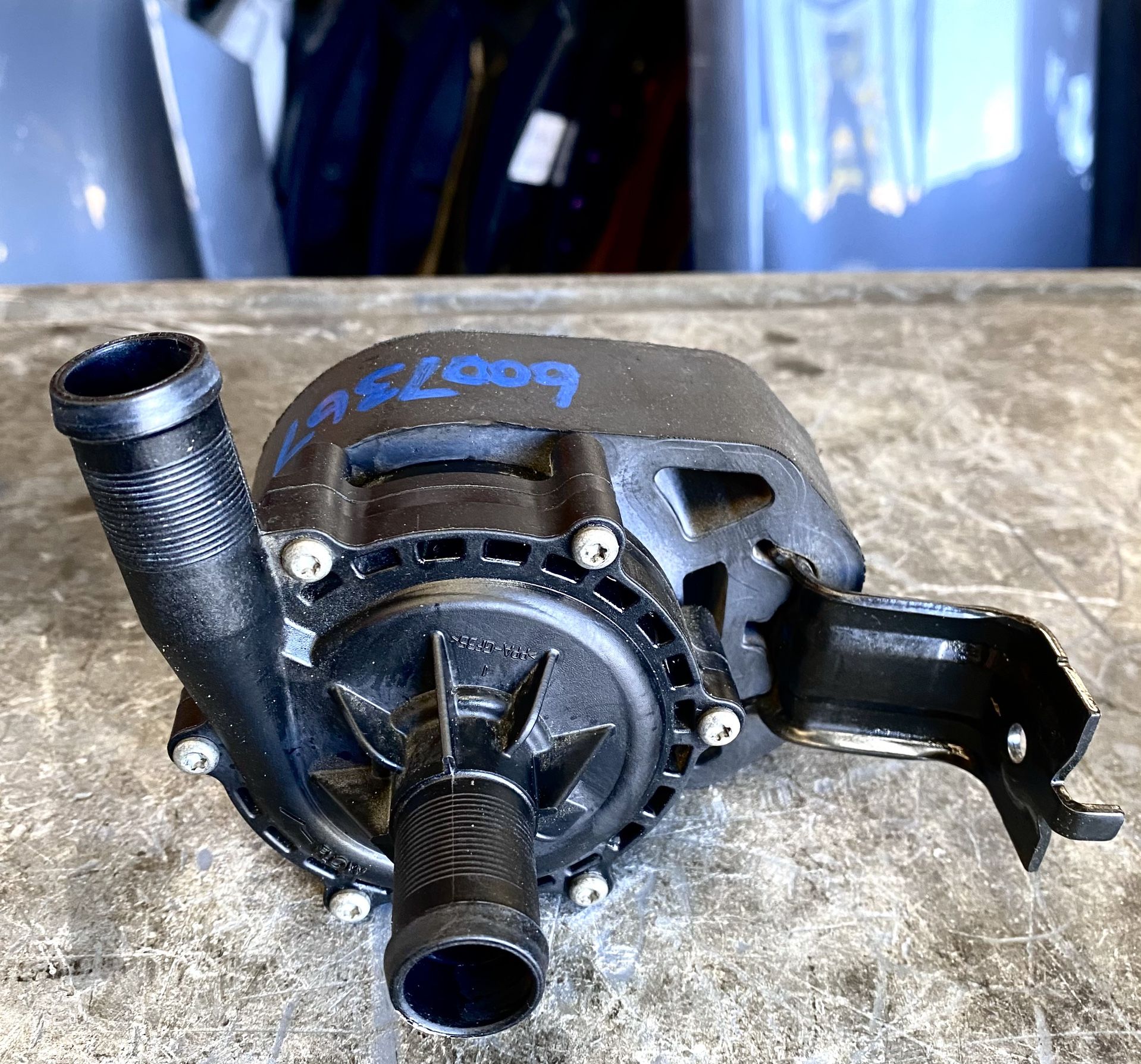 Tesla Model S 2012-2016 Battery Coolant Pump No. 2 With Bracket