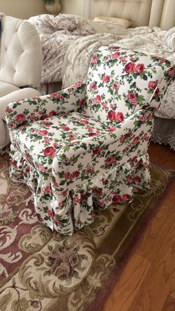 Recliner, rose pattern, fabric, and ruffles