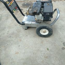 M-it-m 2700 Psi Pressure Washer 