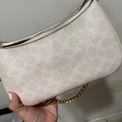 COACh Teri Shoulder Bag