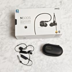 AKG N5005 Reference Class 5-Driver Configuration in-Ear Headphones - Black