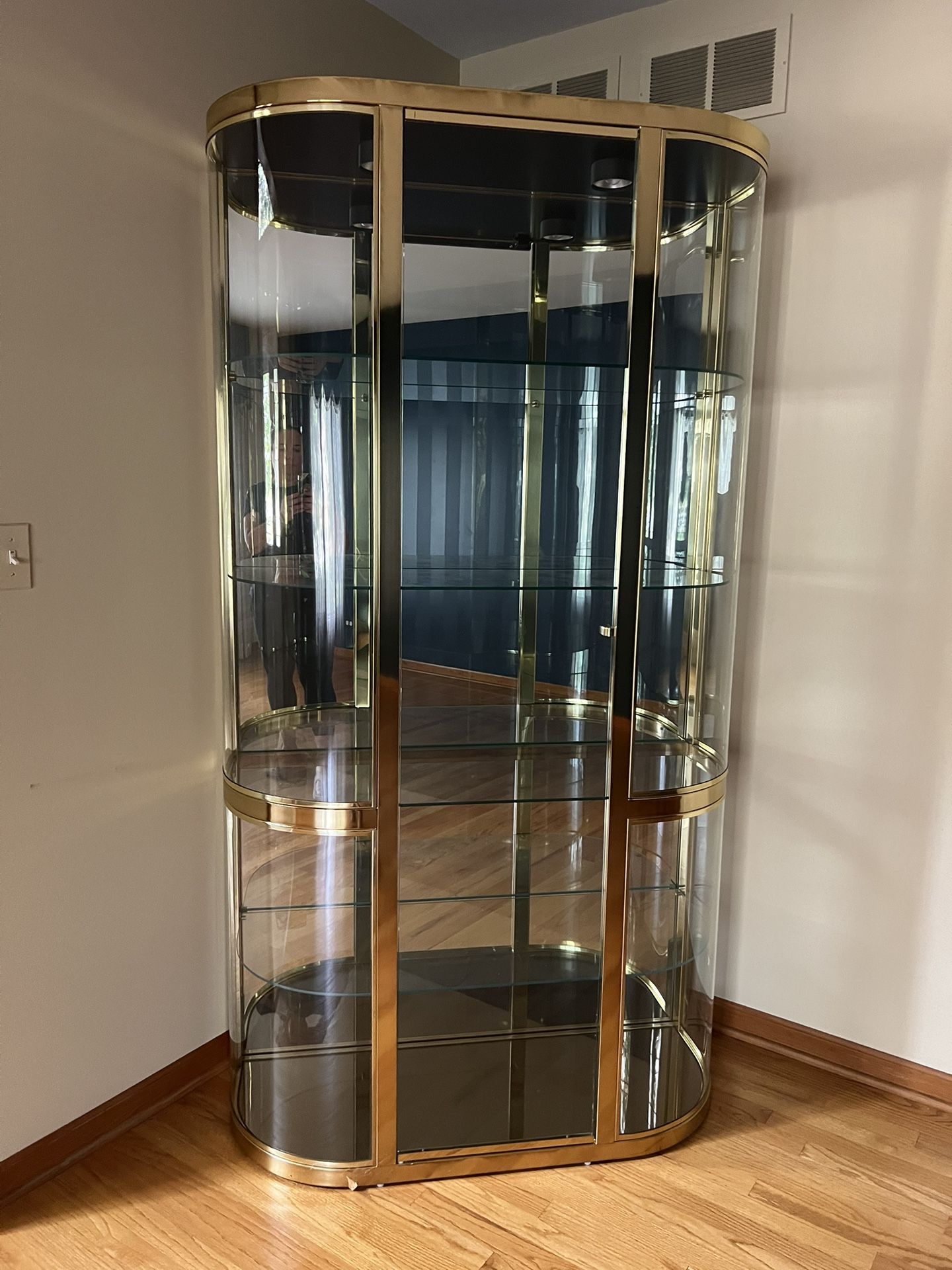 Curio cabinet