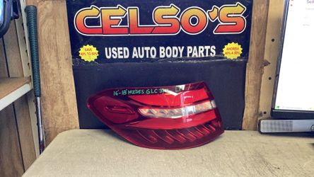 16 18 Mercedes Benz GLC300 LH Tail Light LED OEM.