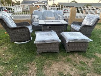 Patio Furniture set outdoor new in the box