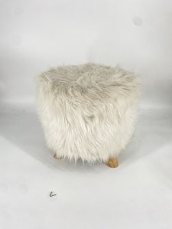 Faux Fur Foot Stool Ottoman with Wooden Legs – Pre-Owned