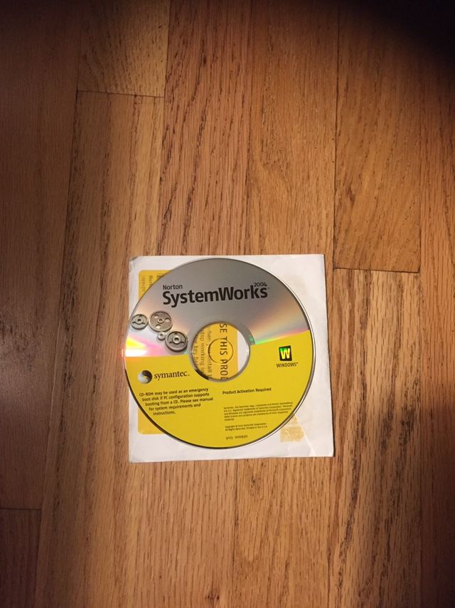 Symantec Norton SystemWorks 2004 Original CD w/ Product Key