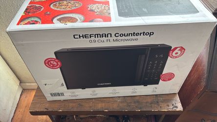 Brand new microwave $100 obo