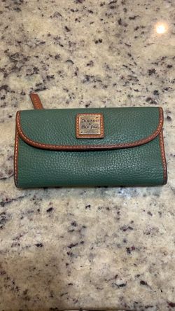 Dooney and Bourke wallet