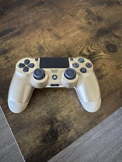 PS4 Gold Controller