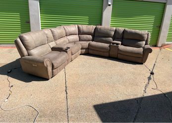 Free Delivery - Modern Power Reclining Sectional Set