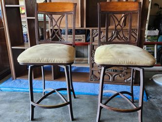 Set of Two Metal & Wood Swivel Bar Stools (Good Condition)