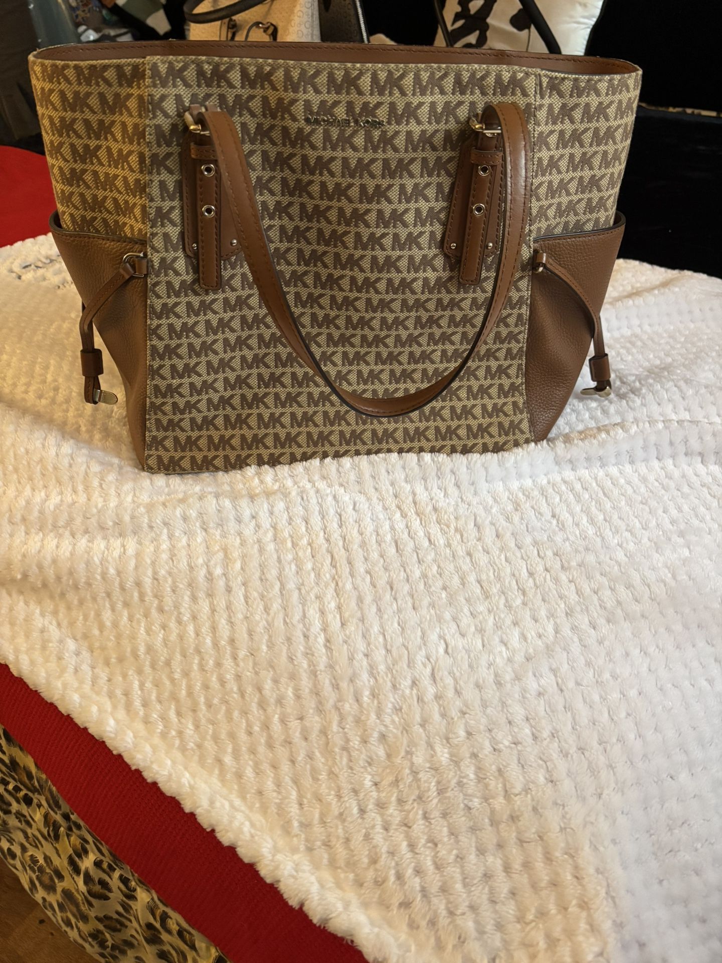 MICHAEL KORS purse