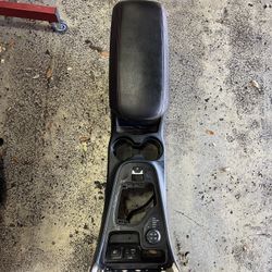 Jeep Cherokee front console 