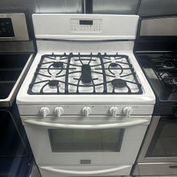 Frigidaire Gallery 30 Inch Gas Stove Convection Oven Self-cleaning White Color 