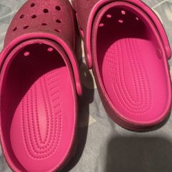 Women crocs Size 9 