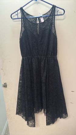 Women’s Blush black Lace Handkerchief Hem Sleeveless Dress