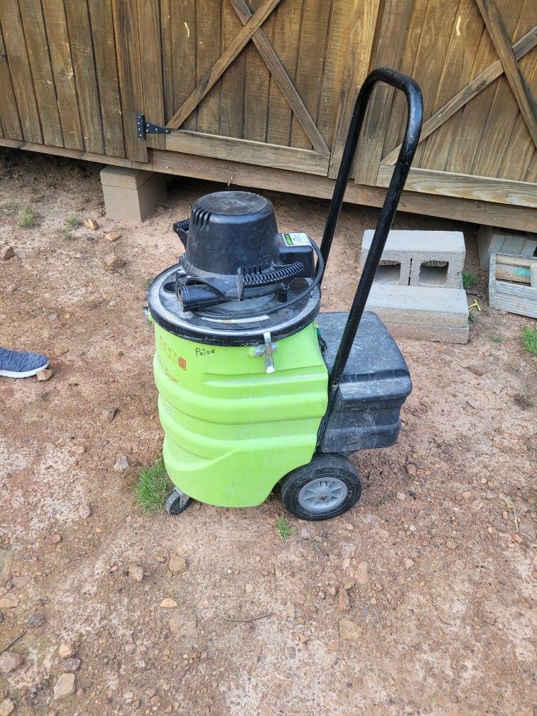 Used Greenlee Blower and Wet-Dry Vac