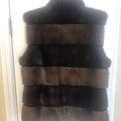 Two-Toned  Female Mink Fur Vest - Black And Brown 
