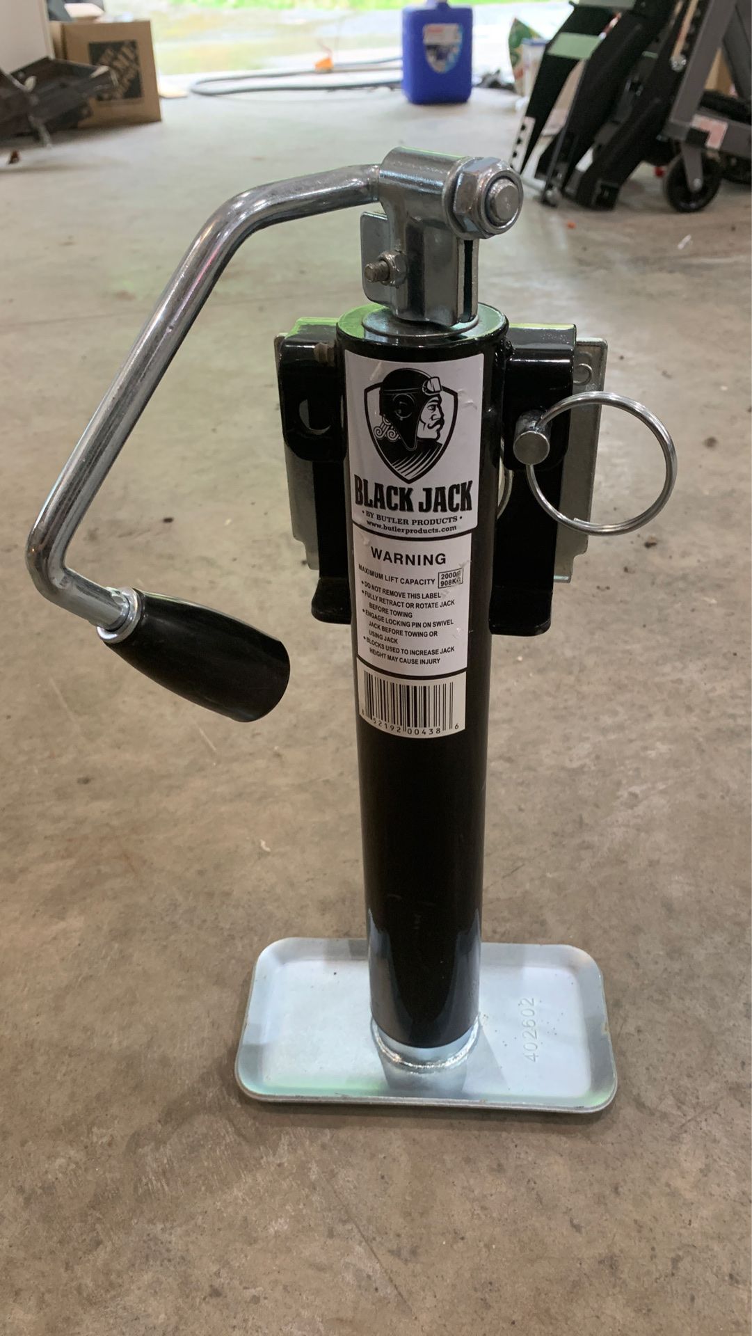 Pending Trailer tongue jack support