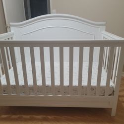 Baby Crib With Mattress