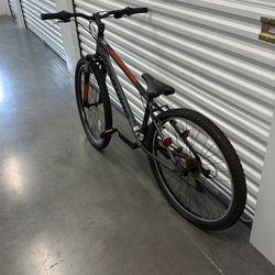 Schwinn 27.5 Standpoint Grey Mountain Bike