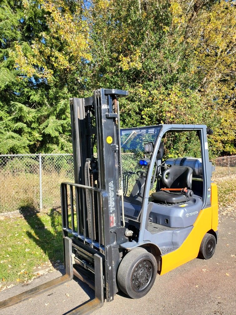 2016 Toyota Forklift 8FGCU25