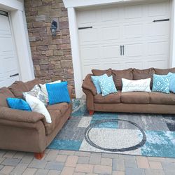 Brown Couch and Loveseat Set 