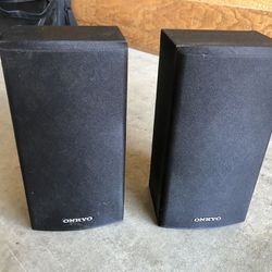 Onkyo Speaker Set