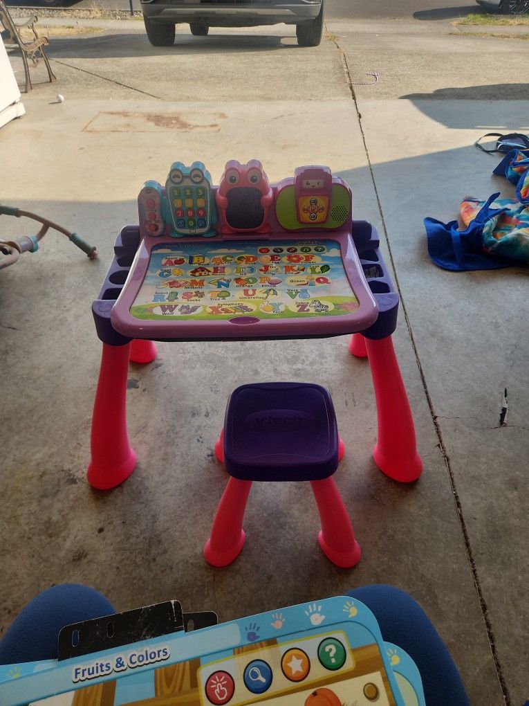 Vtech Learning Desk