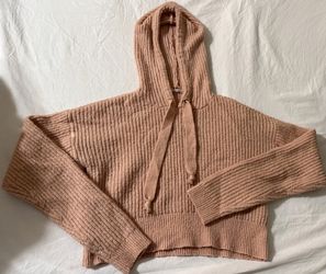Pink/peach cropped sweater