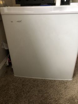 Mini fridge