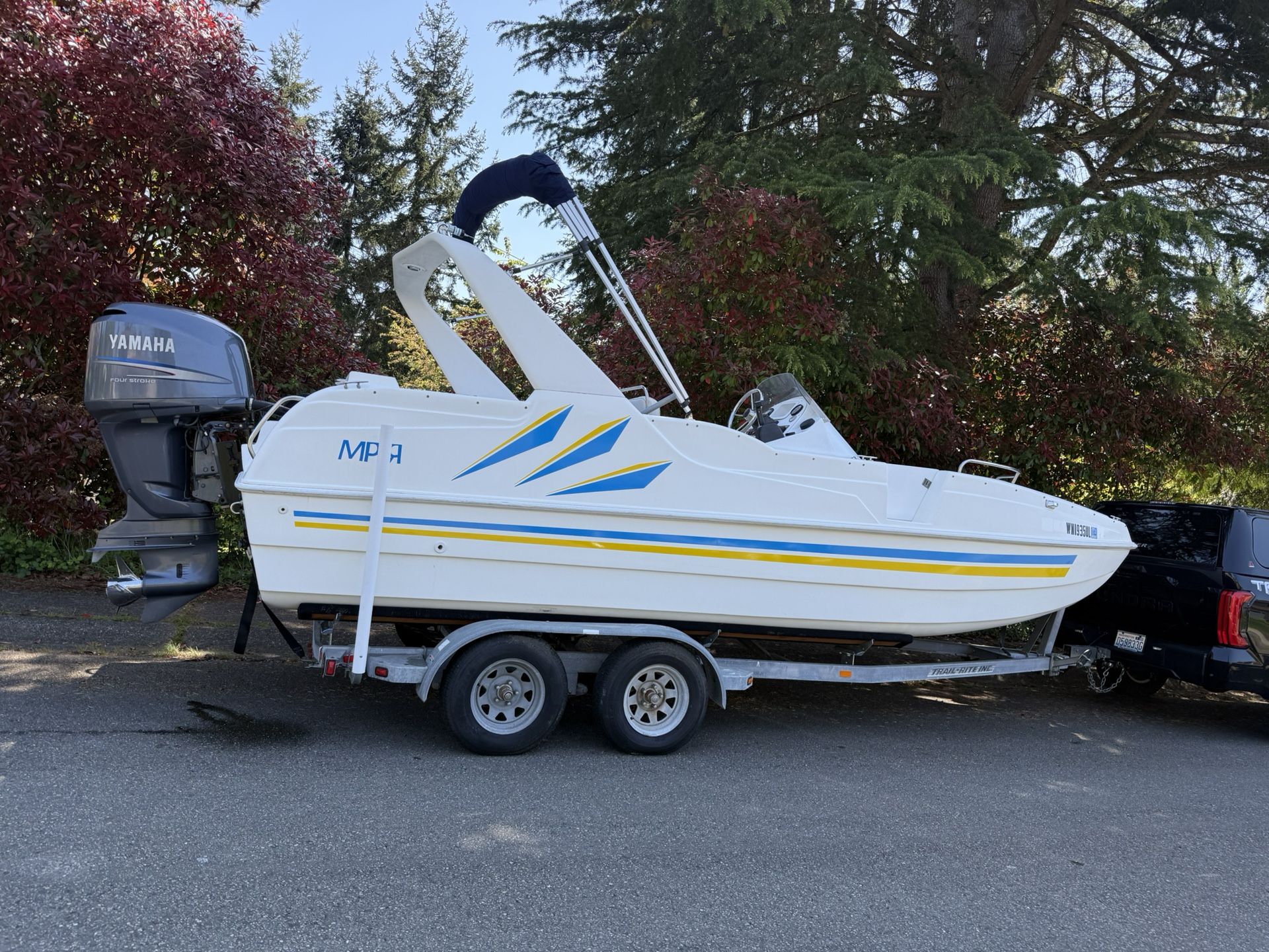 Pro-star Comet 21” Deck Boat Catamaran