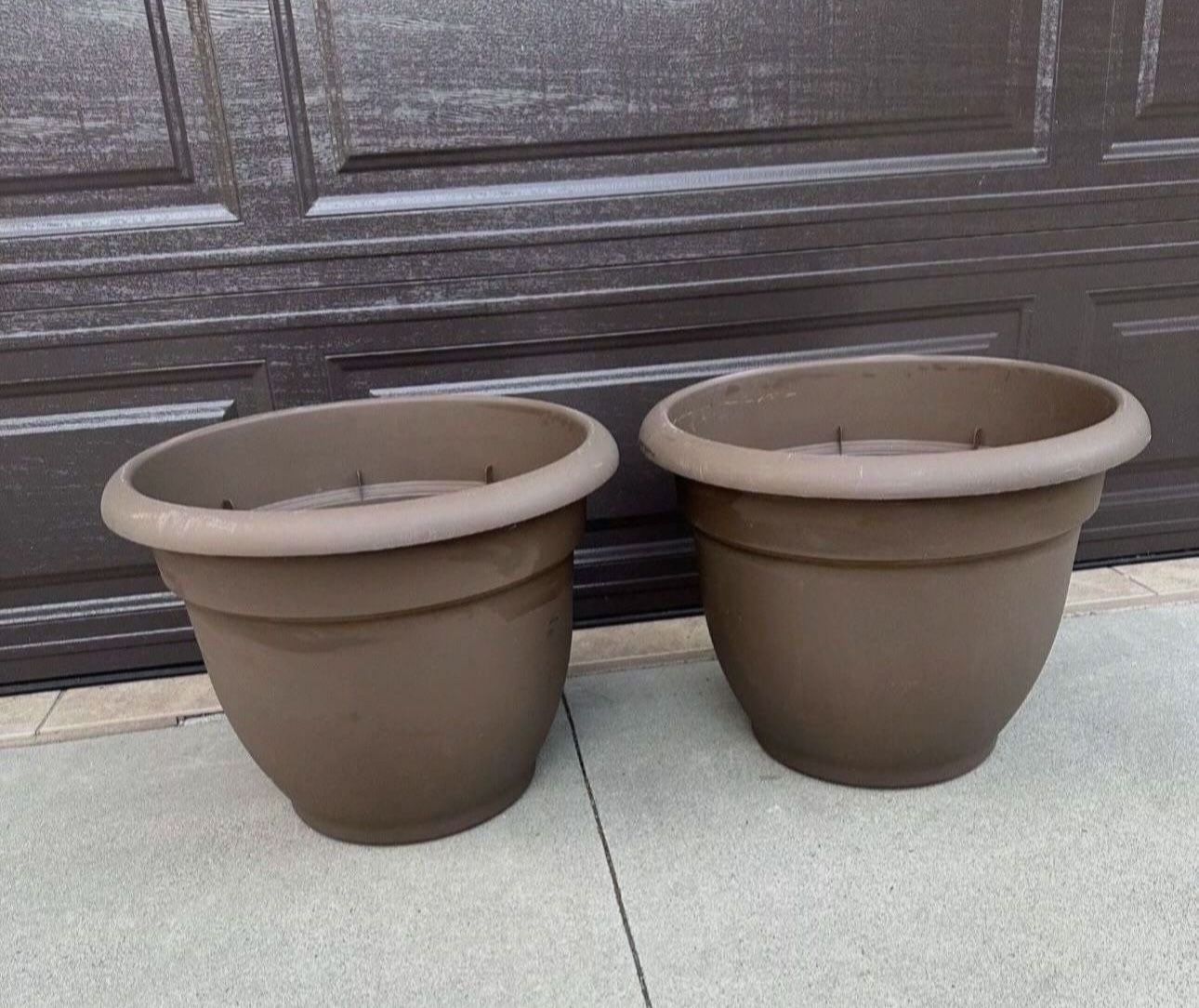Ariana’s Large Planter Set They’re New 20X20 