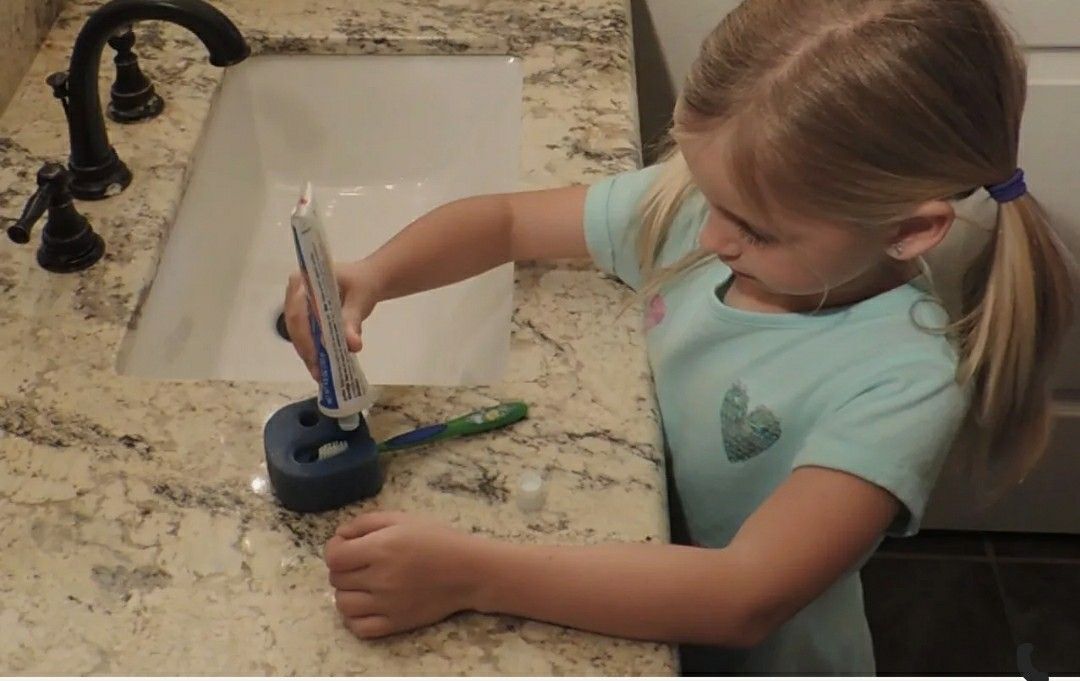 Kids Learning to Hold a Toothbrush Product