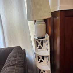 Decorative Lamp with Support Column – White